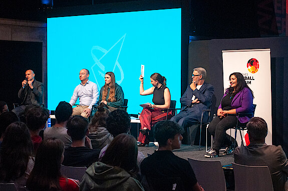 Foto: Nico Koltermann Nico_Koltermann_09-09-2025_Podiumsdiskussion_JR_Kommunalwahl-21