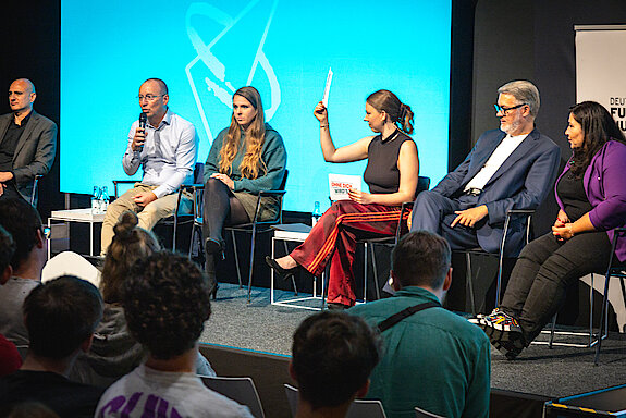 Foto: Karsten Wickern Podium_Jugendring-85