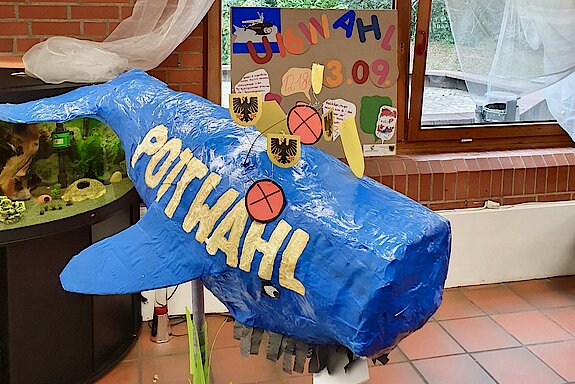 Wahlurne in der JFS Rahm Jugendfreizeitstaette-Rahm_Foto_02-1536x2048_1