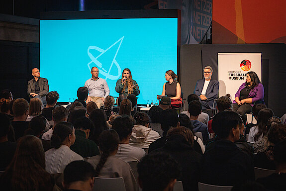 Foto: Karsten Wickern Podium_Jugendring-78