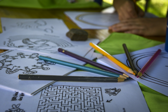 Kreativangebote bei der Schreberjugend Dortmund. (Foto: Alix von Schirp / BootMedia Media Production) 20230603_AlixVSchirp_Jugendring-Sommerfest-2023-15